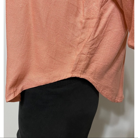 Tiare Hawaii Atlantis Lace Trim Blouse - Picture 7 of 12